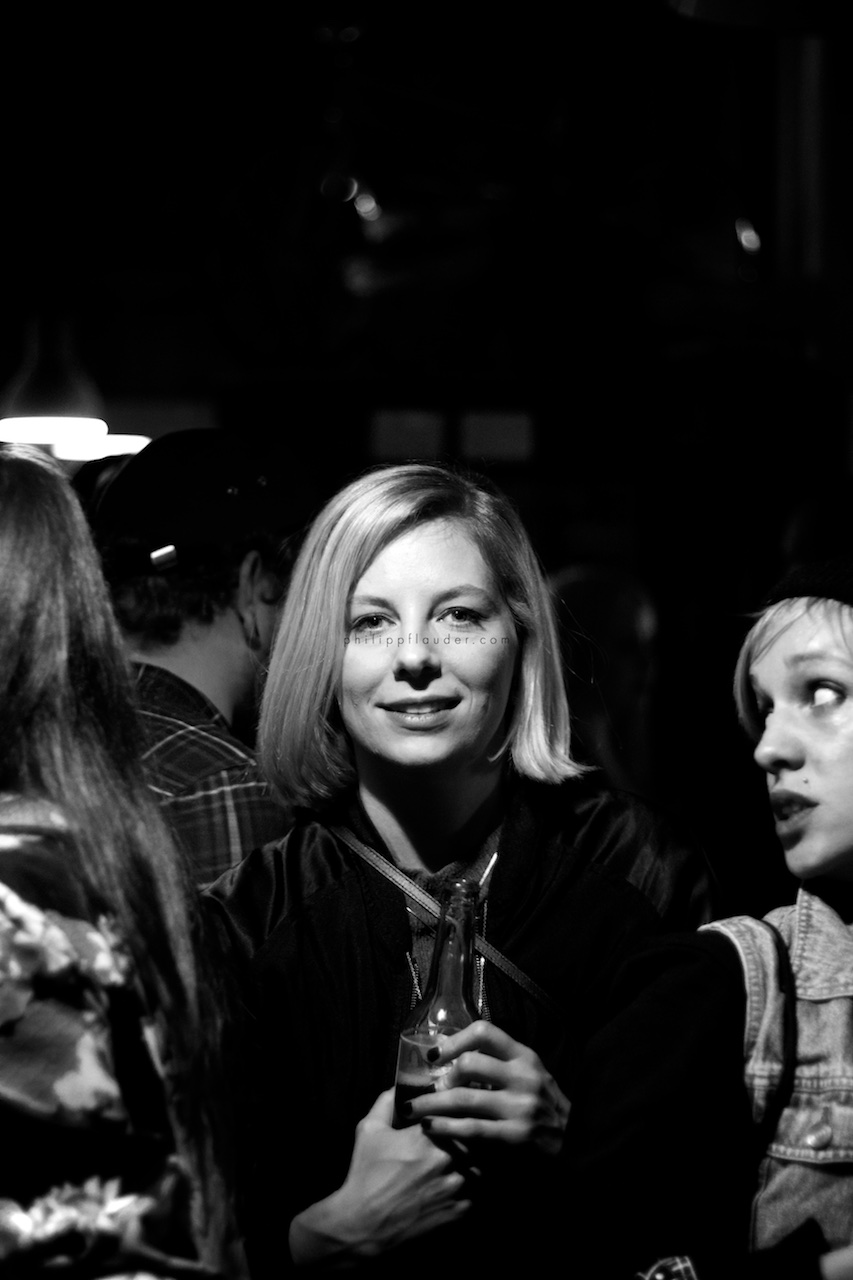 2016-11-19-um-00-27-46