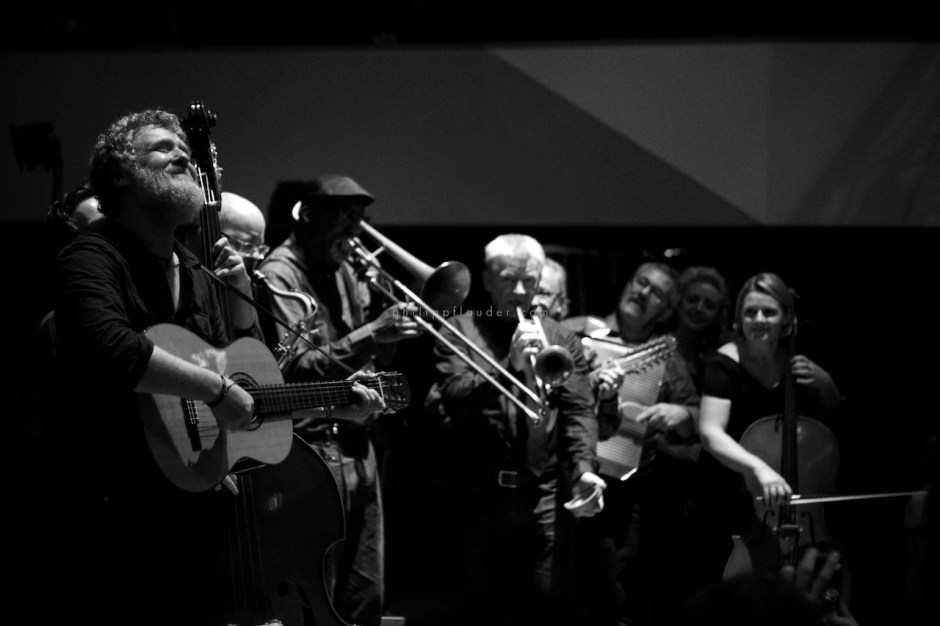 2016-11-25-um-00-33-21